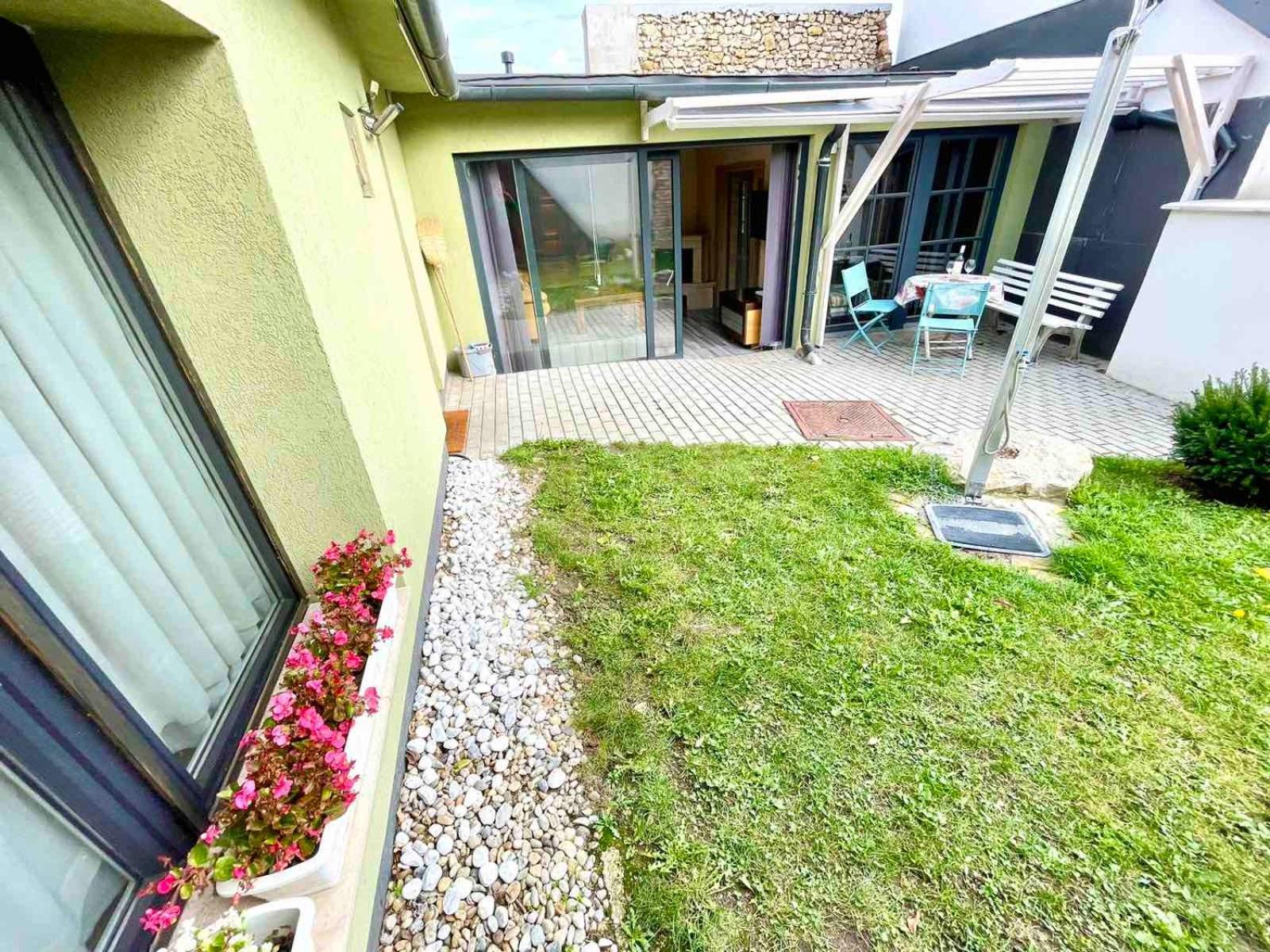 Sarlo Utcai Haz Villa Veszprem Exterior photo